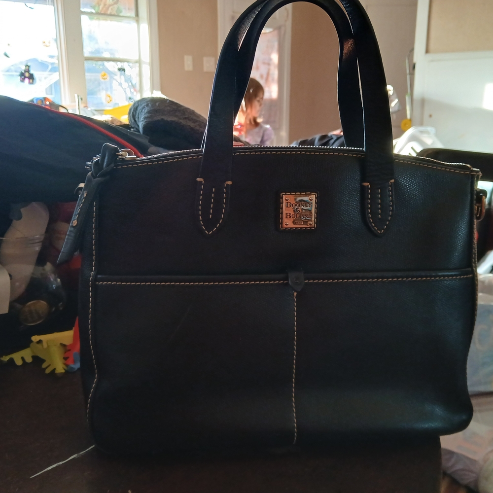 Dooney & Bourke Black Leather Women Bag